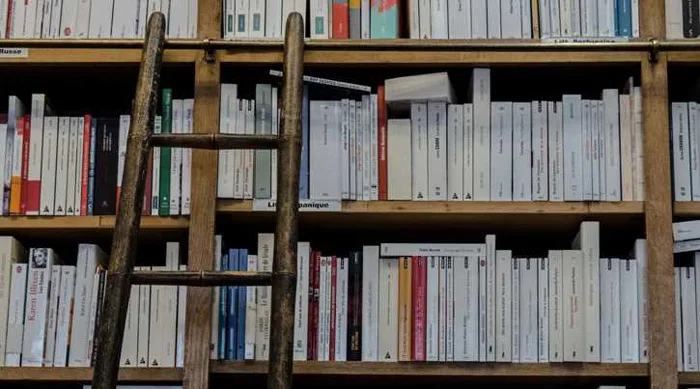 Llegir poesia per escriure poesia (grup exclusiu)